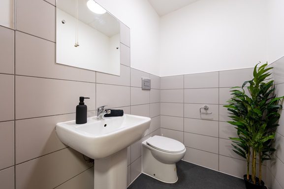 Silver Non Ensuite – 4 Bed Flat Image