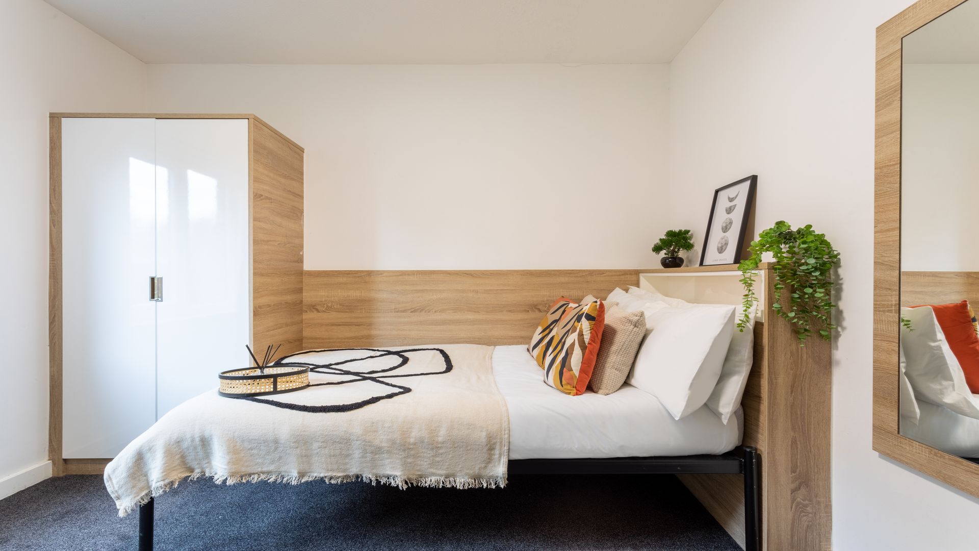 Gold Ensuite Cathedral Campus dwell Student Living UK