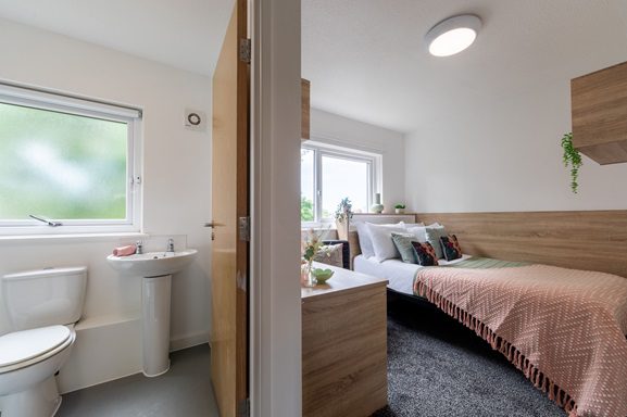 Gold Ensuite Large Image