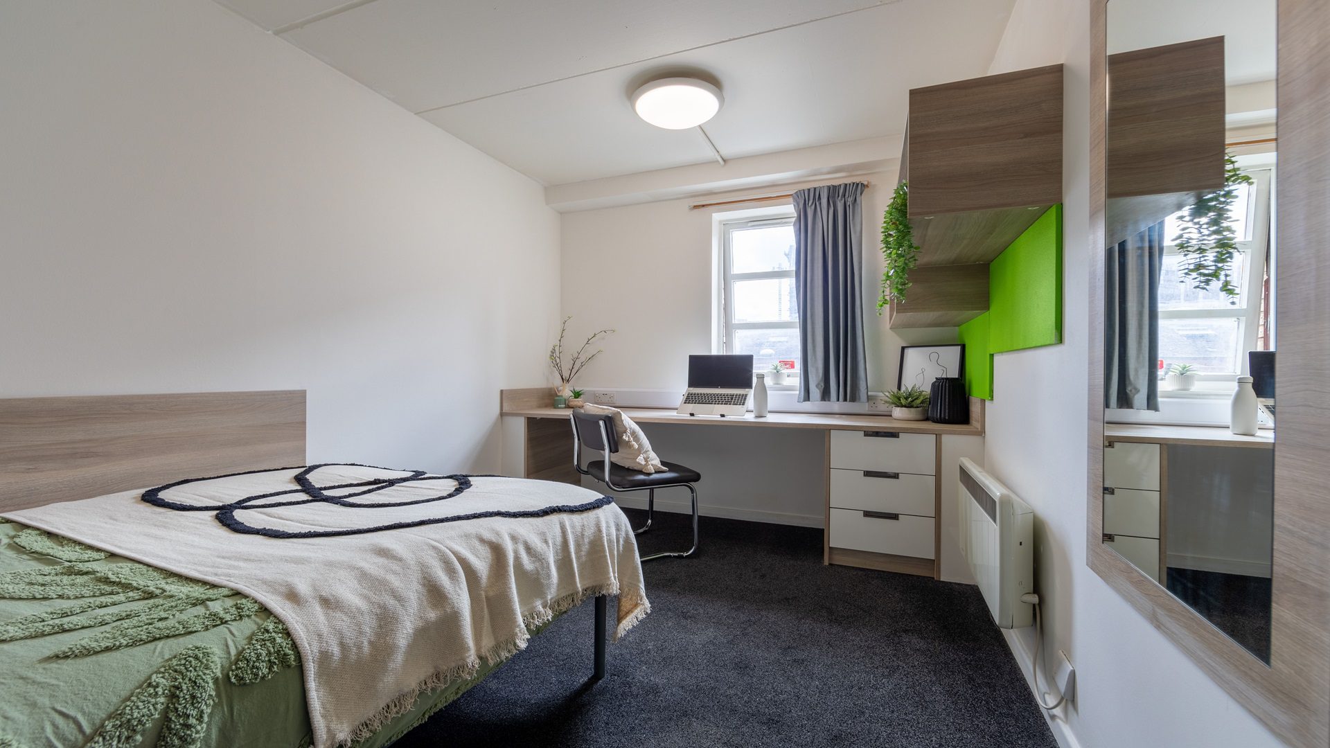 Dwell Student Living Manchester Student Village MSV Silver Non Ensuite Large