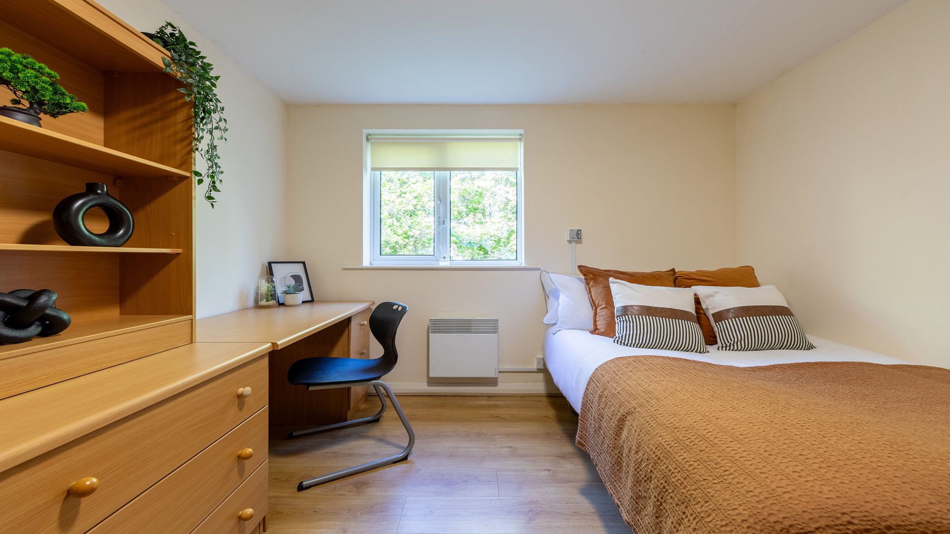 Dwell Student Living Weston Court Bronze 2 Bed Apartment