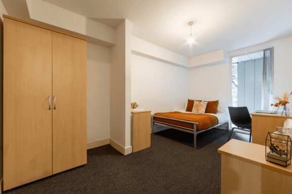 Silver Non Ensuite | 2 or 3 Bed Apartment Image